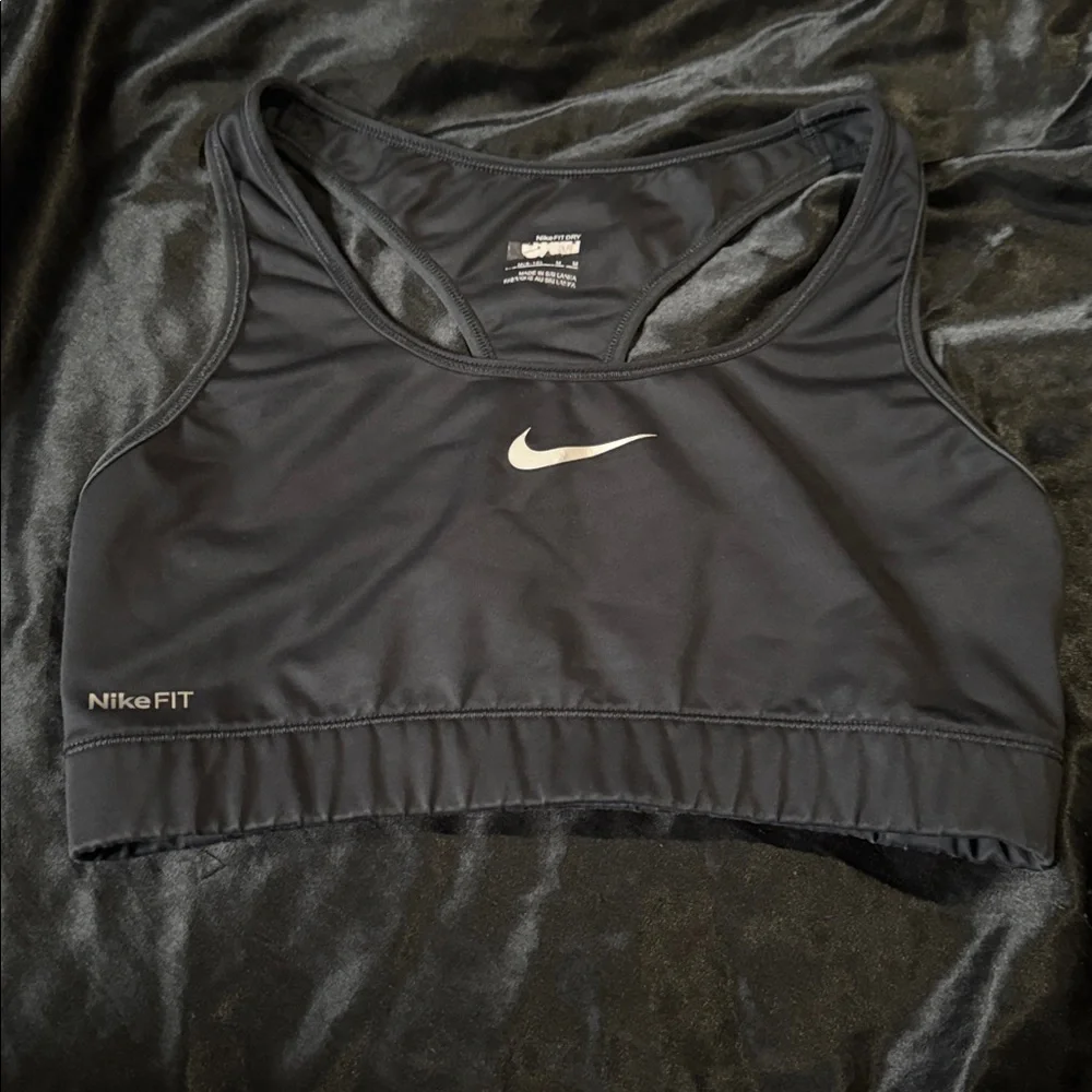 Nike Black Performance Sports Bra - Picture 1 of 3